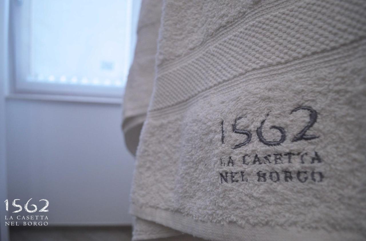 1562 La Casetta Nel Borgo Altamura Luaran gambar